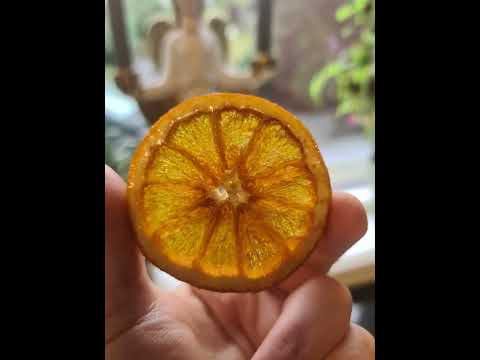 Caramel oranges to decorate the cake# #pastry#kitchen#niloofar#خشک کردن### #میوه