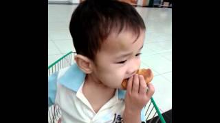 Download lagu baby at market mp3