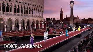 Венеция 2021: Модното шоу на Dolce&Gabbana на площад Сан Марко