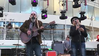 Outlaw Country Cruise 4 2019 - Steve Earle and Lucinda Williams - You&#39;re Still Standing There