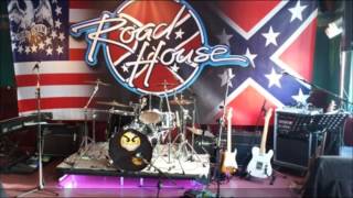 RoadHouse - warm and tender love