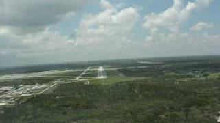 preview picture of video 'King Air 300 Ft. Pierce landing'