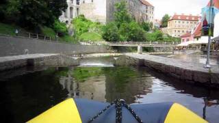 preview picture of video 'Cruzin' the Vltava River towards Český Krumlov'