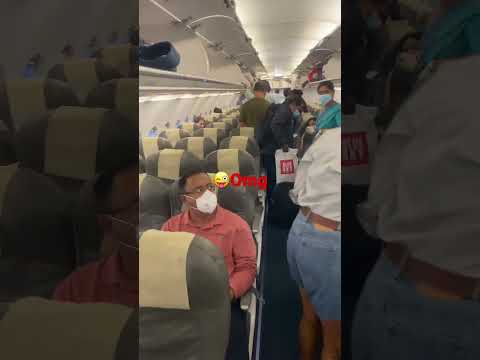 Flight mei dekhi Mia khalifa…..🤣