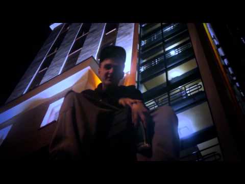 Fifa, Muody feat (Lasu) - Z oddali (Official Video)