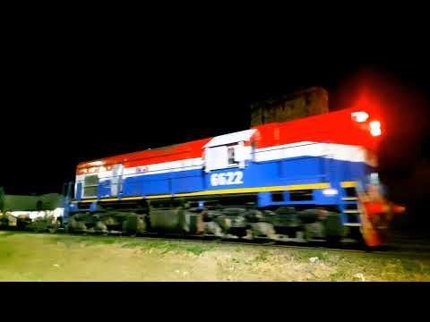 [4K] Tren de plataformas vacias con la EMD GR-12W 6622 pasando por Marcos Juárez!!!!!!