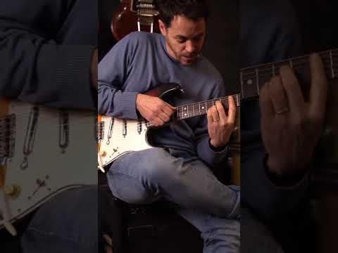 Fender Stratocaster with Rosewood Fretboard 1971 - Sunburst image 11