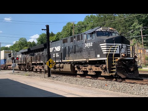 Speedy NS intermodal with a tier 4 leader