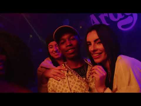 PODE SUBIR PODE DESCER, CURTIR O BAILE QUE TA LAZER - MC MN ( DJ T10) CLIPE oficial