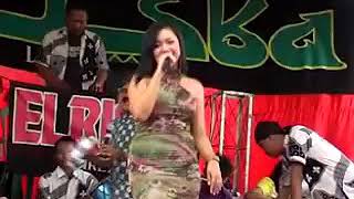 Download lagu Organ dangdut EL RISKA nusuk dada mp3 Download lagu Organ dangdut EL RISKA nusuk dada mp3