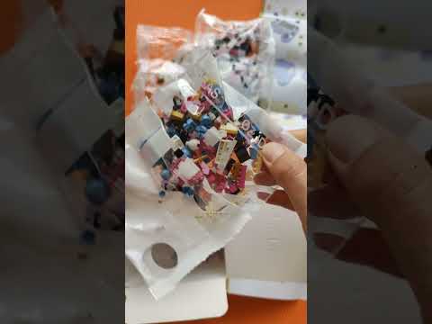 LOZ 9265 пластиковый конструктор содержит 1070 деталей. LOZ 9265 plastic kit contains 1070 parts