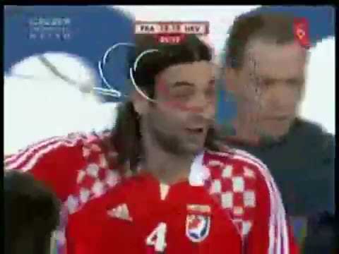 Le tête à tête musclé entre Ivano Balic et Nikola Karabatic