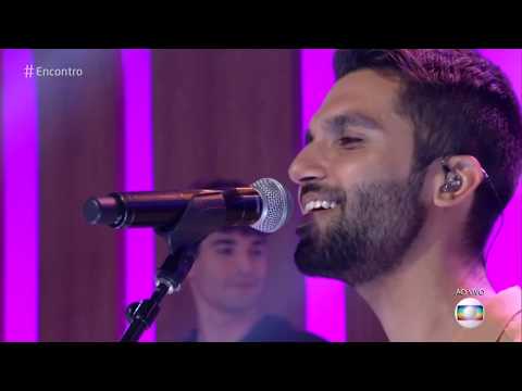 Encontro com Fátima Bernardes 11/12/2018 - Silva abre o Encontro com música