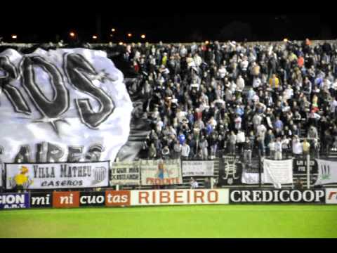 "ESTUDIANTES 1 vs. almagro 0:  El que no salta es tricolor + Telón" Barra: La Barra de Caseros &bull; Club: Club Atlético Estudiantes