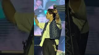 Download lagu Onew performed 'ALL DAY' at Someday Festival mp3 Download lagu Onew performed 'ALL DAY' at Someday Festival mp3