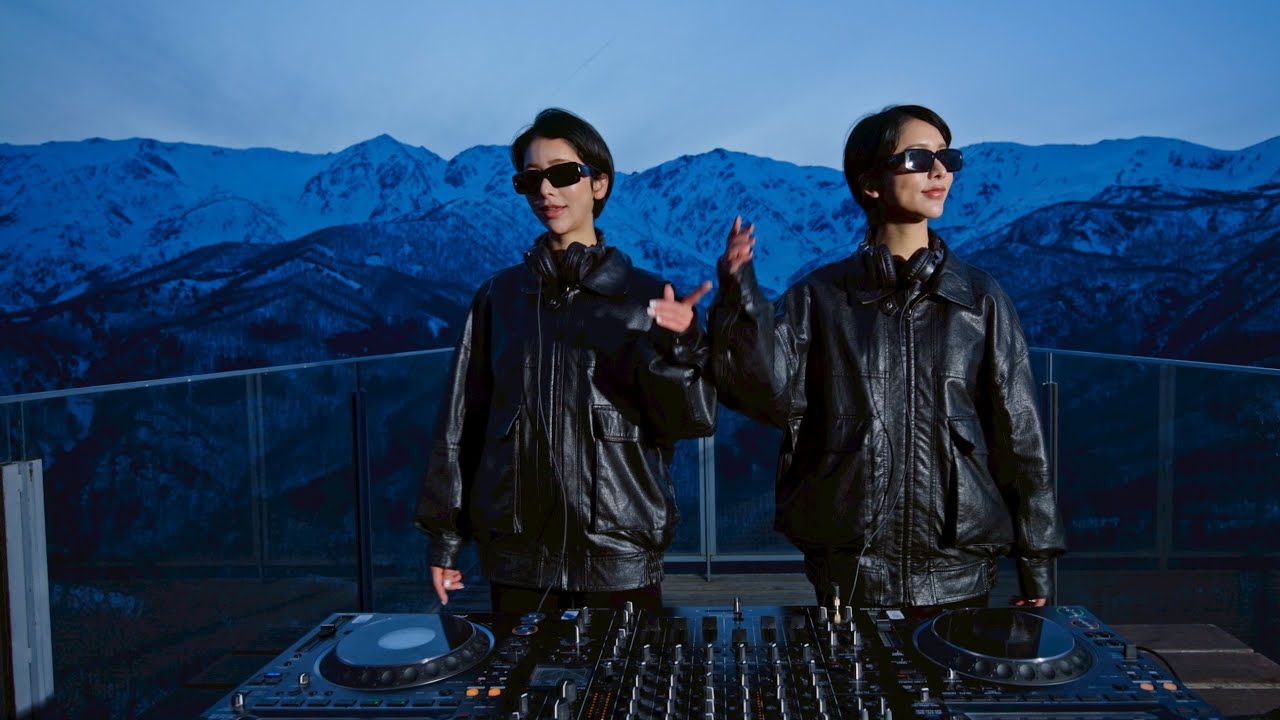 Monochrome live set at IWATAKE Hakuba