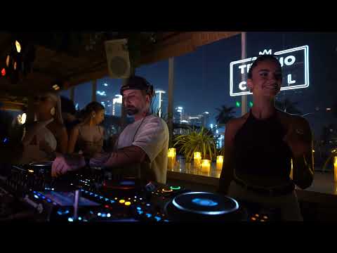 Kade B Opening Set at Surf Club