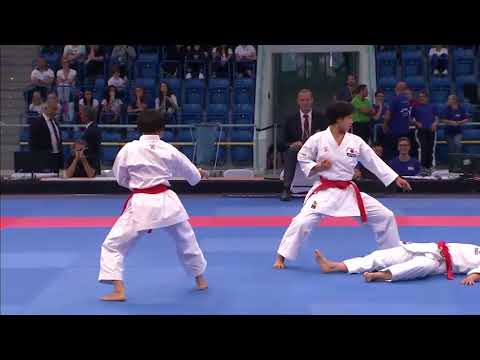WKF KARATE Female kata kururunfa bunkai