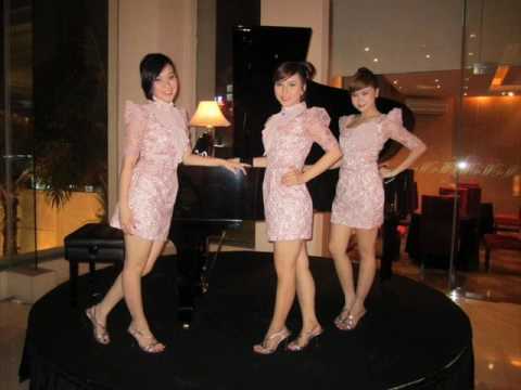 Thể hiện bởi Mắt Ngọc