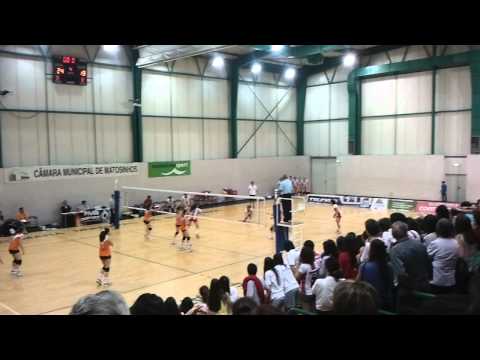 Leixões SC Castelo da Maia final juvenis feminino voleibol 2011 2012.mp4
