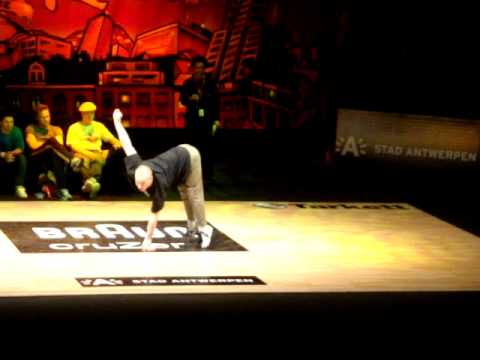 Unbreakable 2011 Bboy World Championship: Neguin vs Cheerito