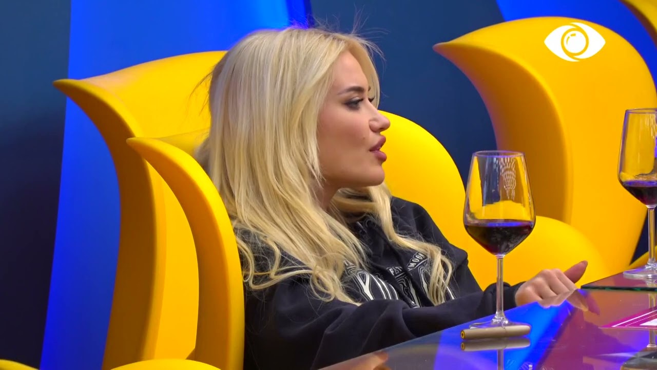 Muajin e fundit do luaj/ Nita-Teas: Pse se bën që tani?