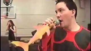 Freezepop - "Shark Attack (live @ FIT April 2, 2004)"