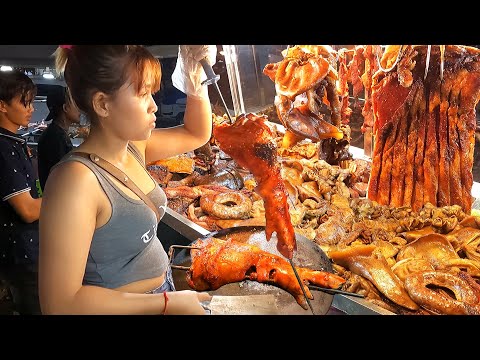 Crispy Skin! MUST-TRY Roasted Pork Leg! Cambodian Street Food