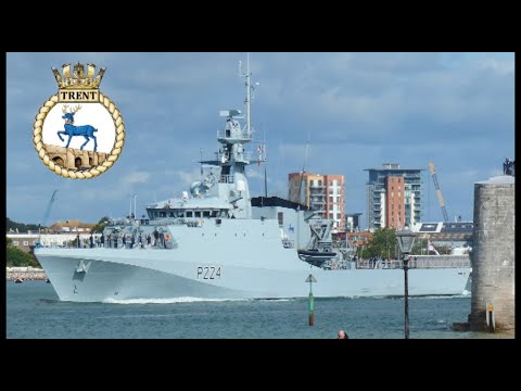 HMS Trent outbound from Portsmouth