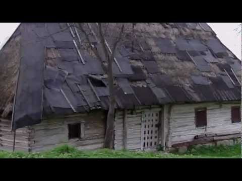 Chatka pod strzecha.