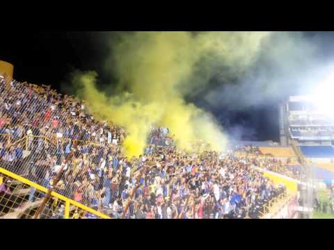 "Color de la afición - Atletico San Luis 1-0 Celaya" Barra: La Guerrilla • Club: San Luis • País: México