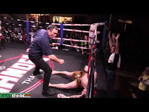 Rob Doyle KO's Eoin McCarthy with seconds left in Round 3