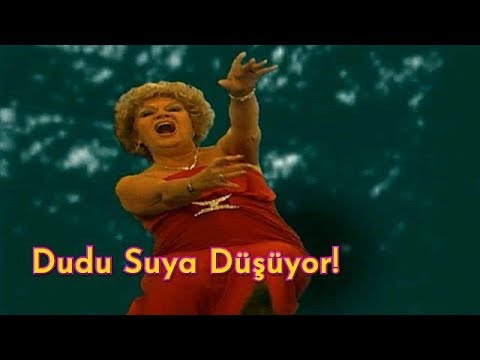Dudu Suya Düşüyor! - Sihirli Annem