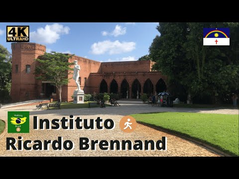 Caminhando pelo Instituto Ricardo Brennand, virtual tour em 4K pela área interna de cada castelo.