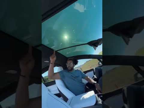 Model X Plaid is the most powerful stock SUV money can buy! 🤯