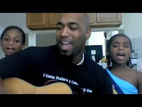 Dru Johnson & his girls singing Oh I