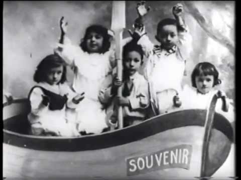 Fotografia della famiglia italiana di Virgilio Tosi       [english subtitles]