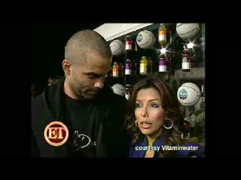 Distintas estrellas en el VitaminWater's NBA All-Star