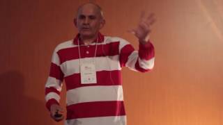 Catador desde o ventre ate onde o futuro levar | Sergio Bispo | TEDxUNESPBauru