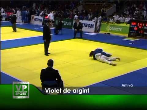 Violet de argint
