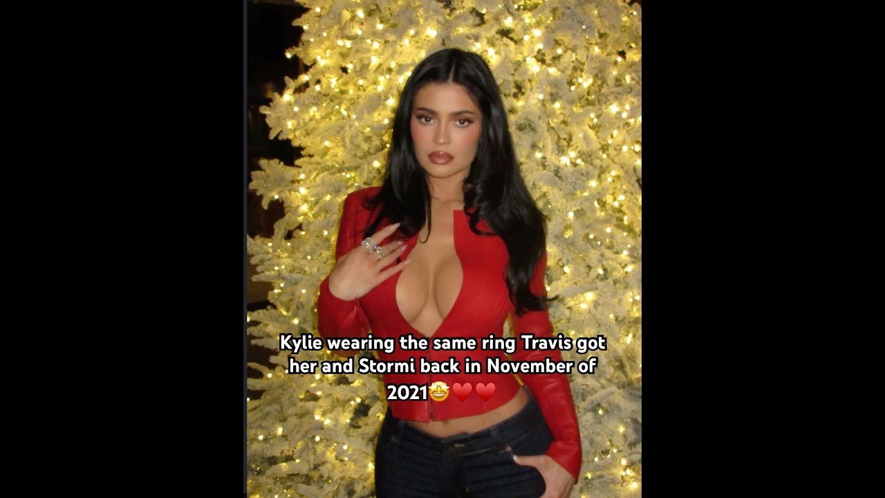Kylie wearing the same ring Travis got her and Stormi back in November of 2021#viralshort #shorts