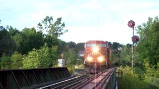 preview picture of video 'CP Train Crosses Thames River in Woodstock ON'