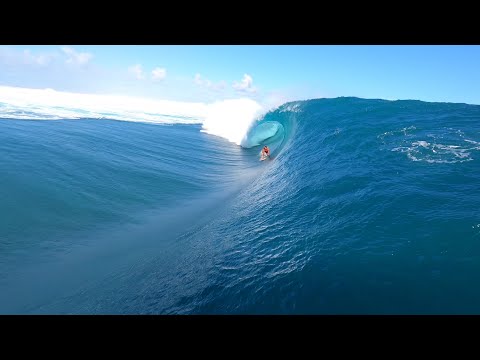 Surfeurs de l’extrême - Teahupoo - 28 mai 2022