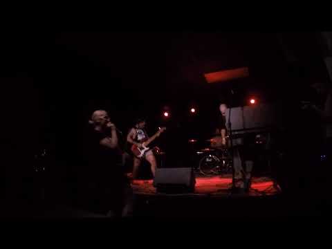 HOLY GRINDER @ THE HANDSOME DAUGHTER