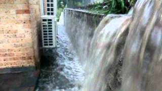 preview picture of video 'Shellharbour Flooding 21/03/11 Water pouring in from Blackbutt.'
