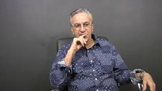 CAETANO VELOSO - Gil me ajudou a descobrir a Jovem Guarda