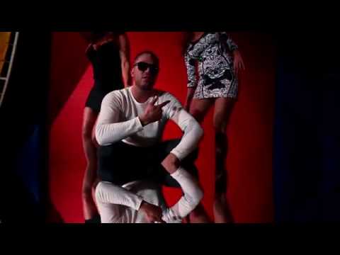 Romi feat Martin Bjerre - Hun ved det