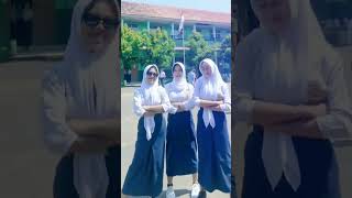 Download lagu TIKTOK HIJAB SMP GUNUNG GEDE mp3 Download lagu TIKTOK HIJAB SMP GUNUNG GEDE mp3