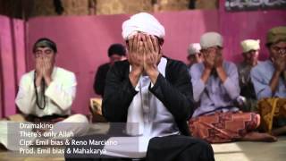 Download lagu Drama king -  there's only Allah Ost Kisah 9 Wali TransTv mp3