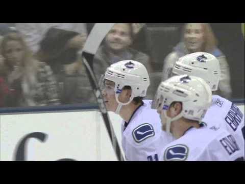 Canucks at Leafs - Mason Raymond 4-3 Goal - 11.13.10 - HD